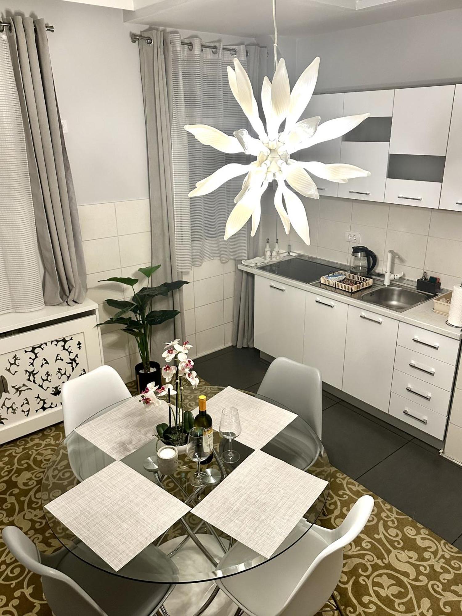 Belgrade Lifestyle Apartment Esterno foto