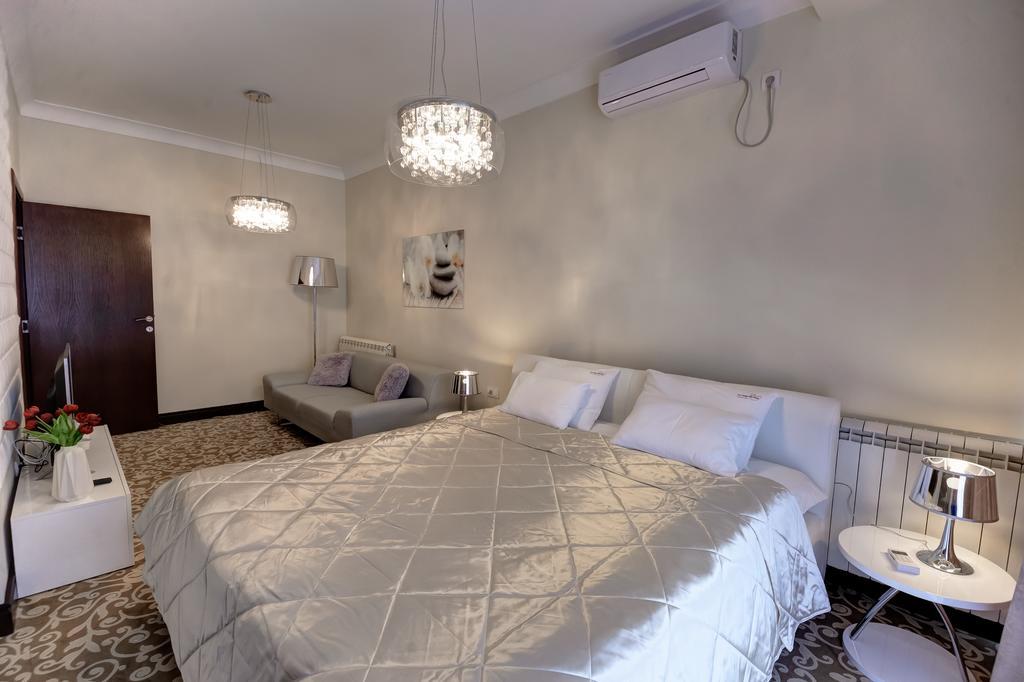 Belgrade Lifestyle Apartment Esterno foto